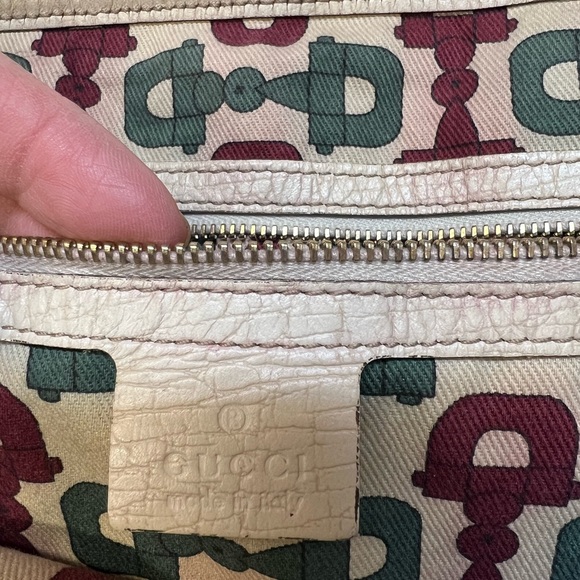 Vintage Gucci Bag - Picture 10 of 16